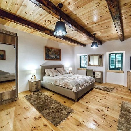 Apartments "Old House Pajovic" Virpazar Εξωτερικό φωτογραφία