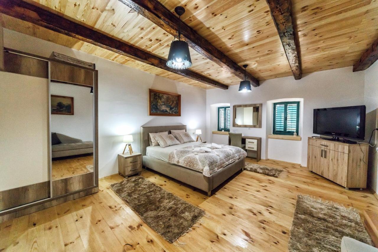 Apartments "Old House Pajovic" Virpazar Εξωτερικό φωτογραφία