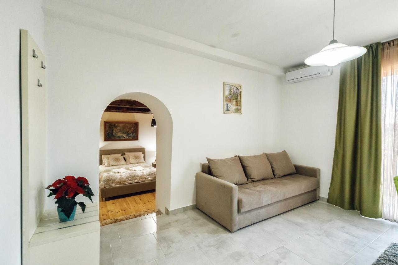 Apartments "Old House Pajovic" Virpazar Εξωτερικό φωτογραφία